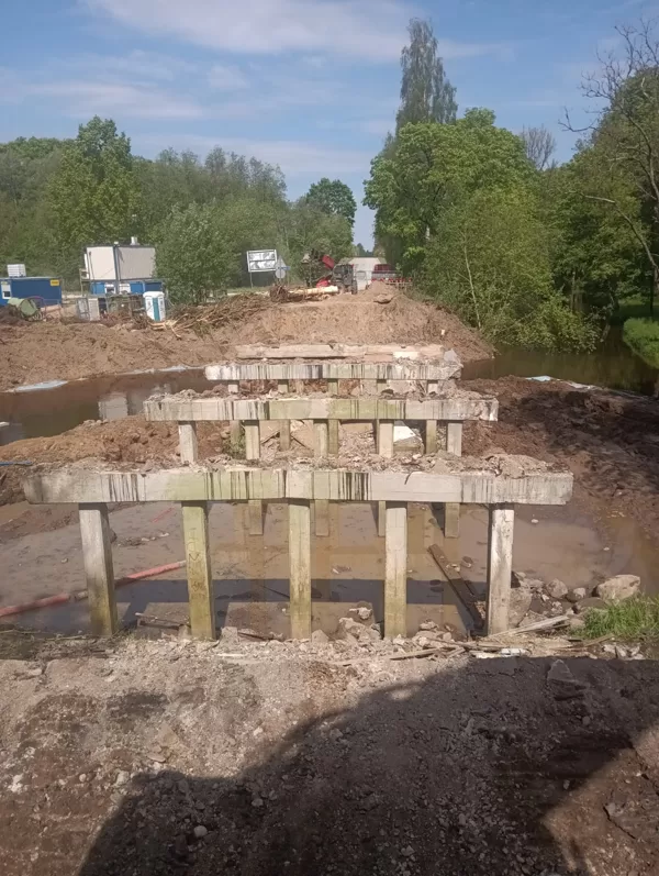 Zemītes tilta demontāža