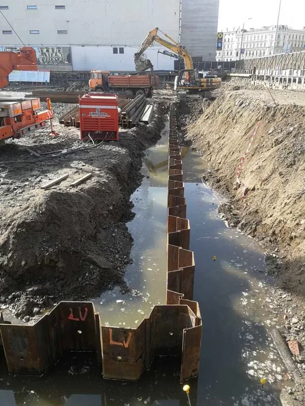 Stacijas iela 1, Rīga